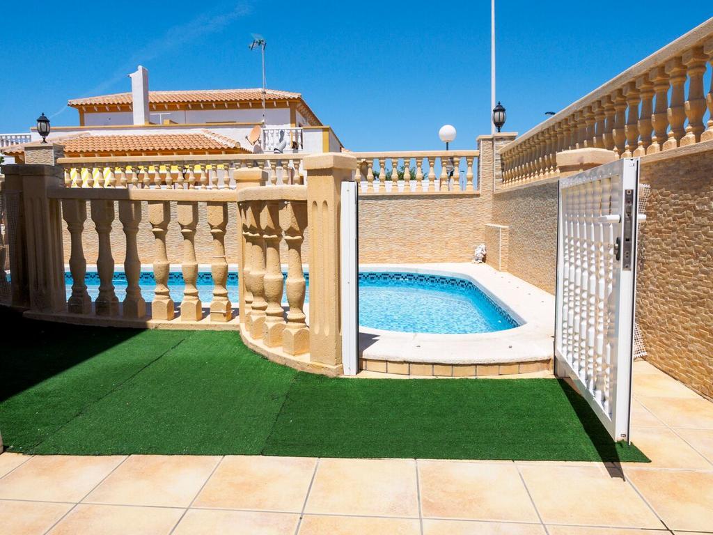 Casa Trudy Villa ตอร์เรเวียคา ภายนอก รูปภาพ