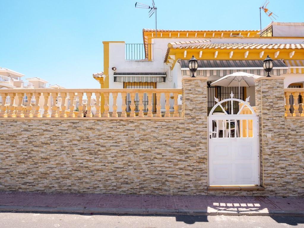 Casa Trudy Villa ตอร์เรเวียคา ภายนอก รูปภาพ